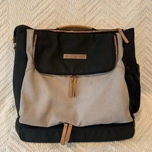 Petunia Pickle Bottom Pivot Pack in Black/Sand